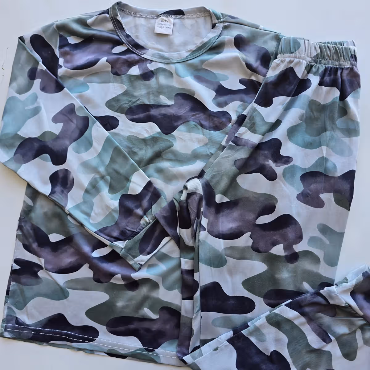 Conjunto Pijama Shein 6-7A - 2