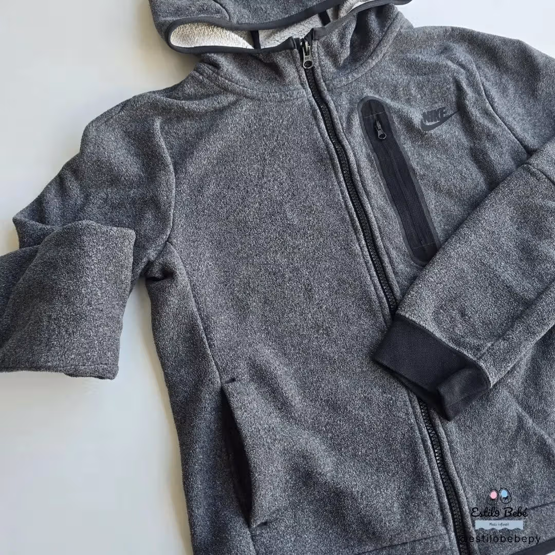 Campera NIKE 10-12A - 3