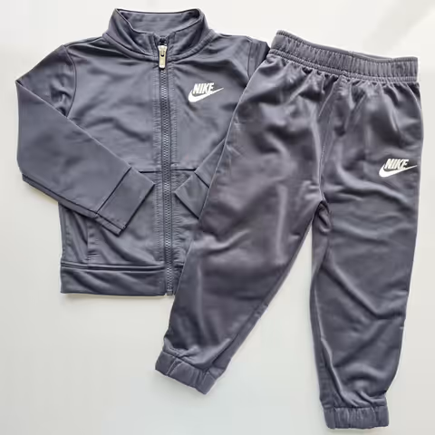 Conjunto NIKE