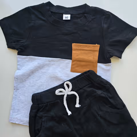 Conjunto Shein 2A Chico - vista alternativa