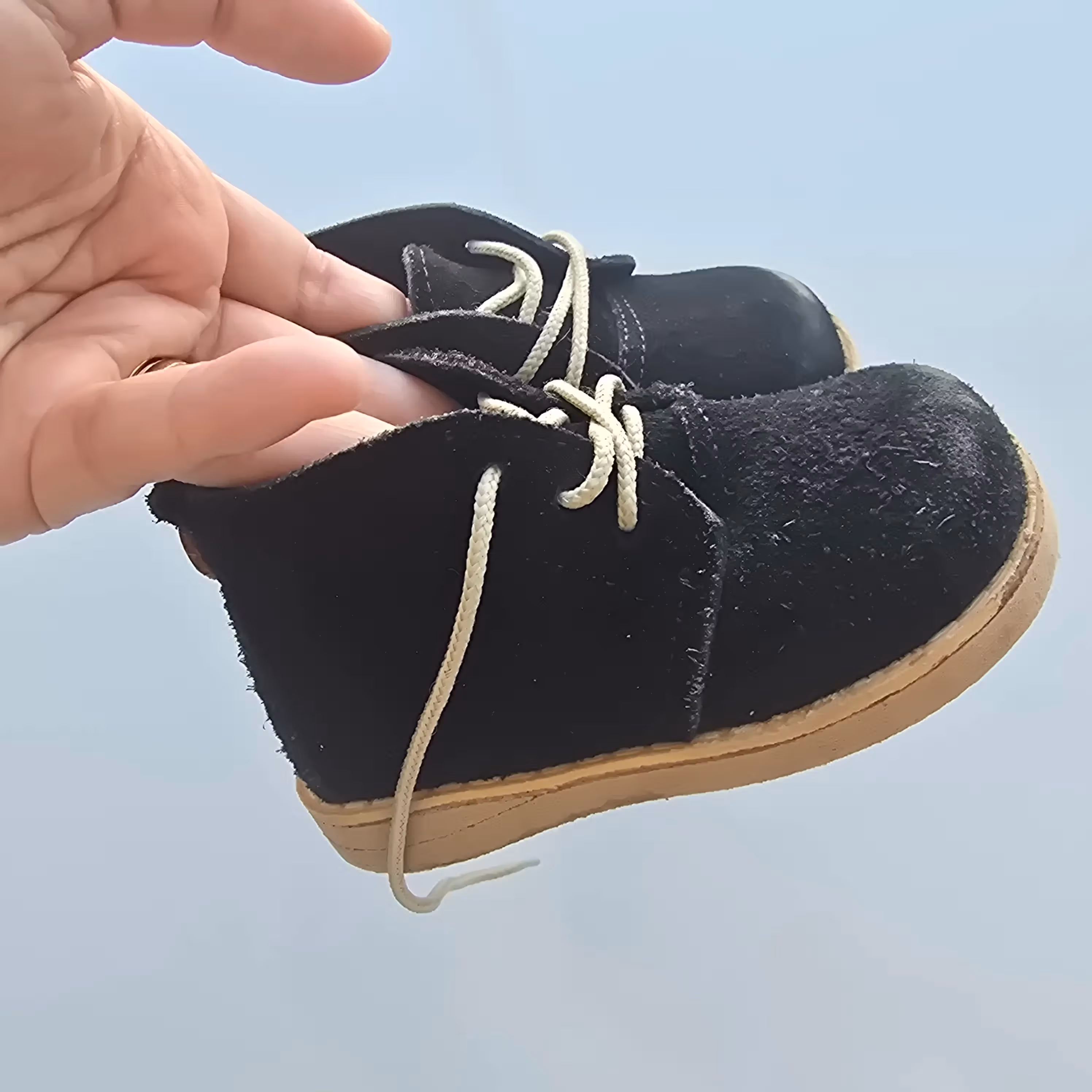 Botita Negra de cuero 14 cm - 1
