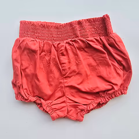 Short babucha Tahari