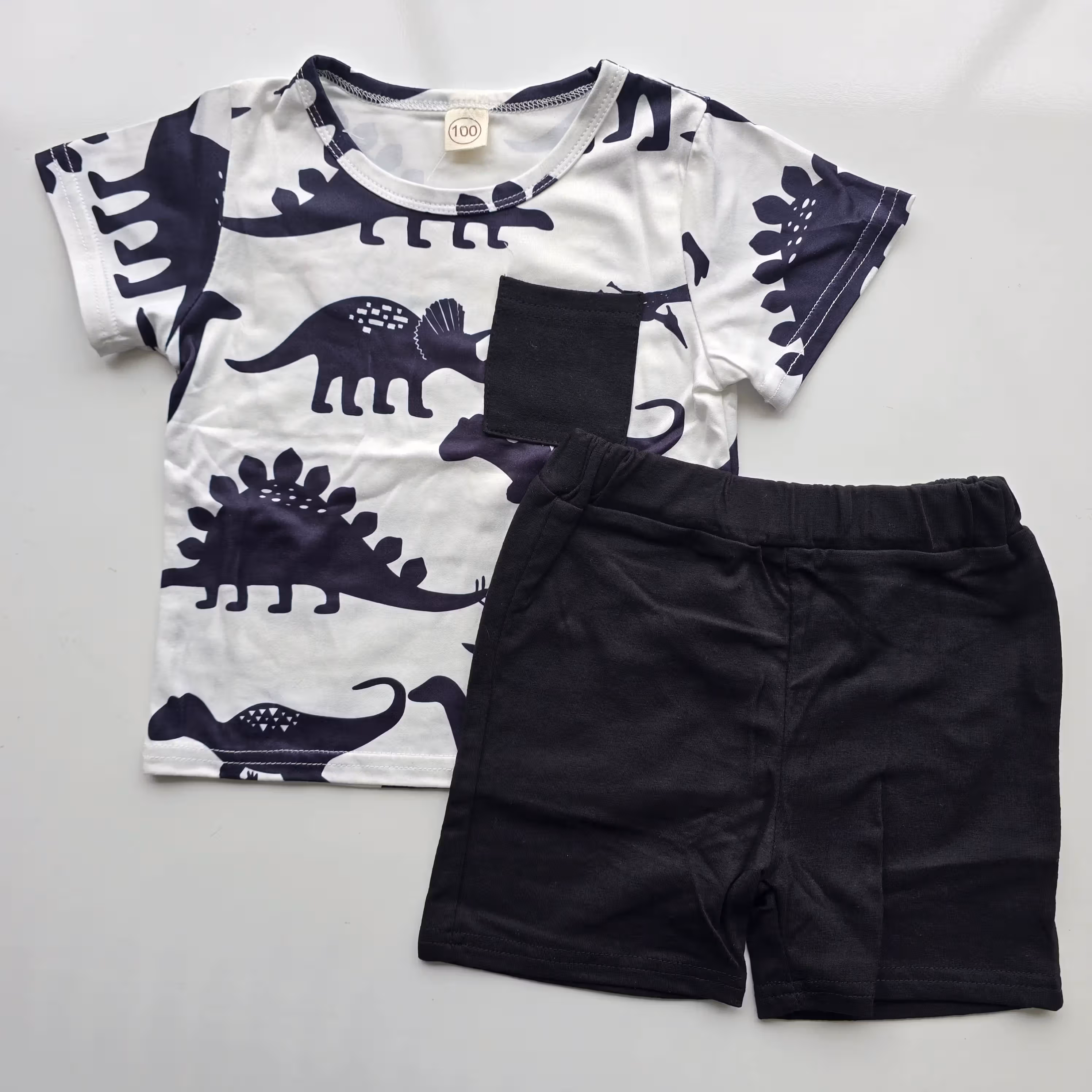 Remera estampas+short negro - 1