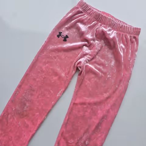 Calcita Under Armour - vista alternativa